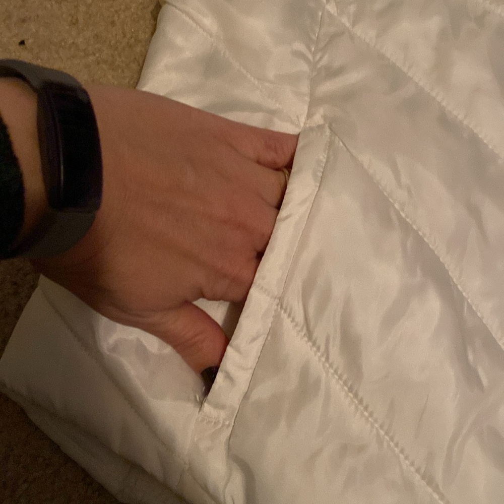 SO juniors small puffer vest with rainbow detail - Picture 4 of 6